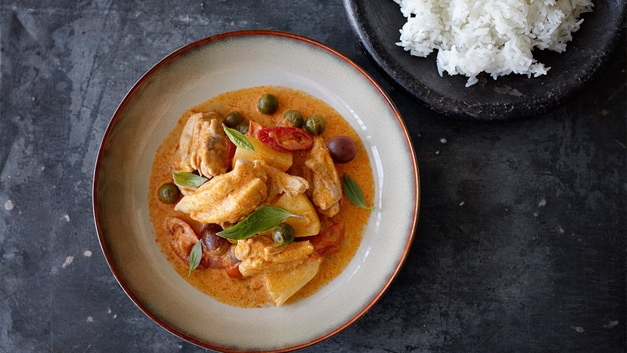 Rotes Poulet-Curry nach thailändischer Art –  