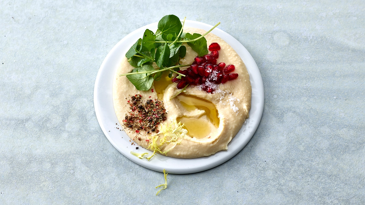 Humus mit Granatapfel und Brunnenkresse –  