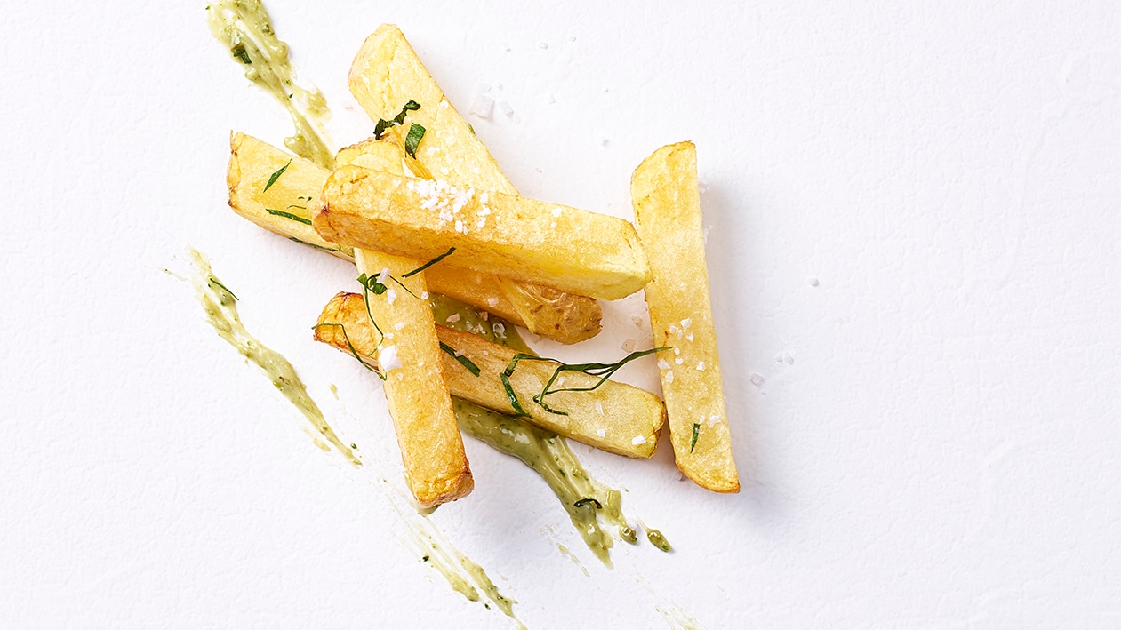 Pommes frites maison et mayonnaise au Gin et pesto –  